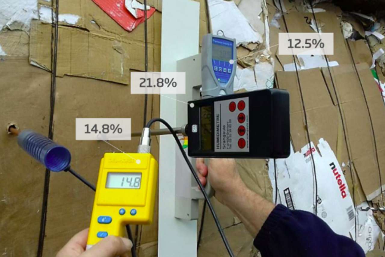 Advanced Industrial Moisture Gate (IMG) technology measures the moisture content of raw materials in real time across the entire load